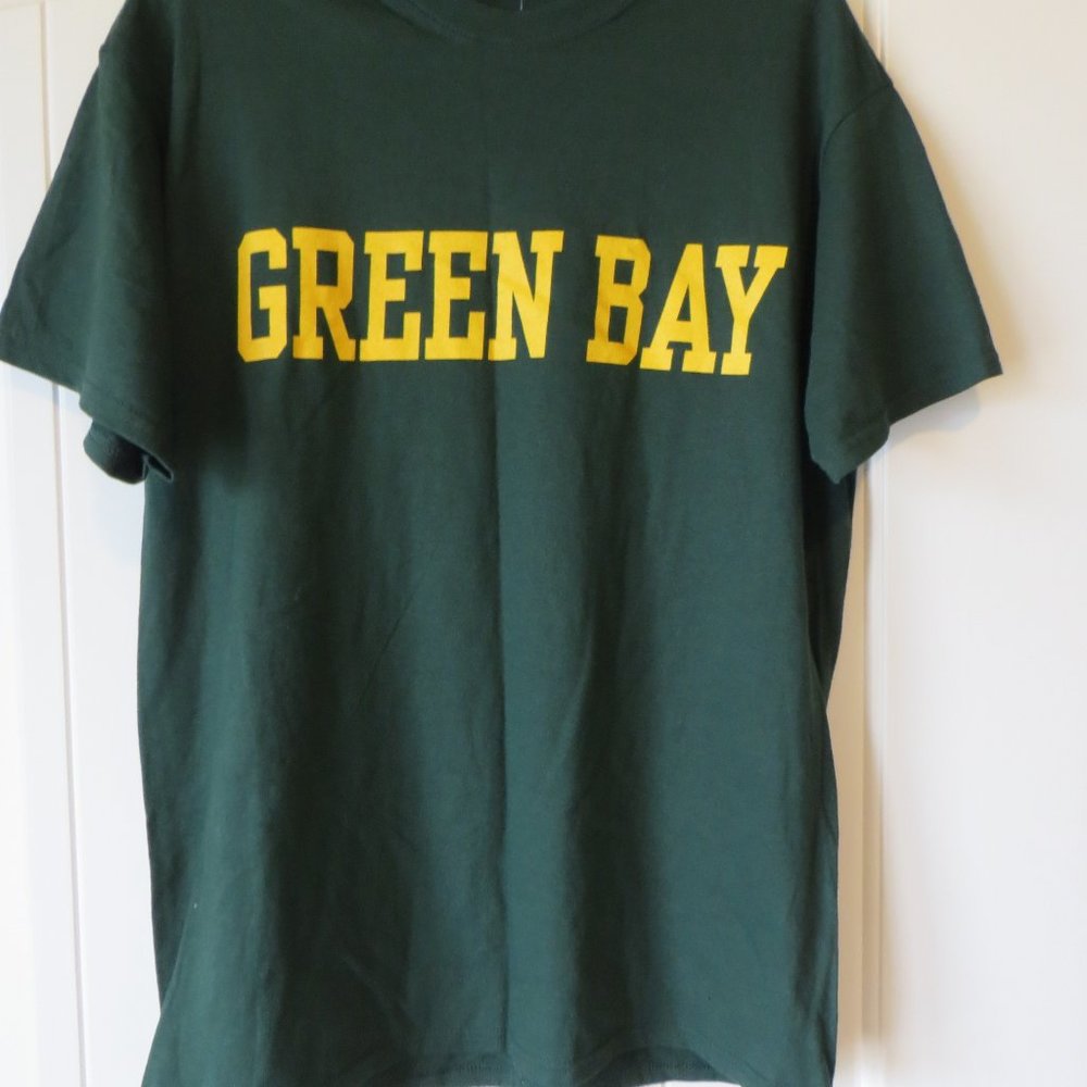 NWOT JANSPORT GREEN BAY TSHIRT SIZE LARGE